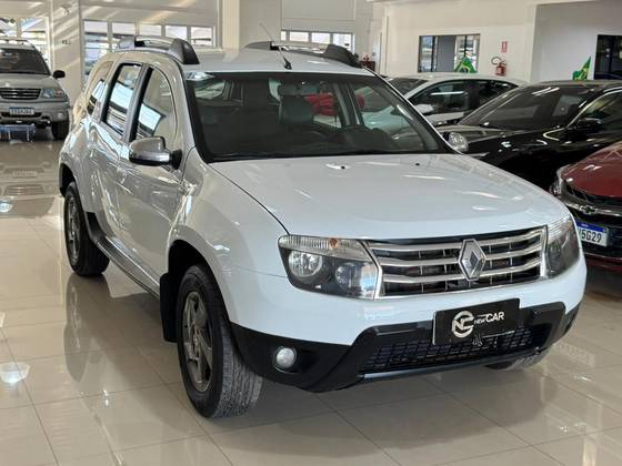 RENAULT DUSTER 2.0 DYNAMIQUE 4X4 16V FLEX 4P MANUAL